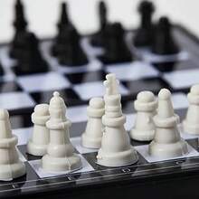 迷你国际象棋套装，旅行尺寸可折叠国际象棋，休闲娱乐活动，经典策略棋盘游戏，塑料材质，迷你派对旅行居家游戏，国际象棋，便携式国际象棋套装，节日礼物，多人互动游戏，派对游戏，节日游戏，户外游戏，男士礼物，生日礼物，游戏礼物，节日礼物，适合国际象棋爱好者和游戏玩家 - 黑與白 - 查看 11
