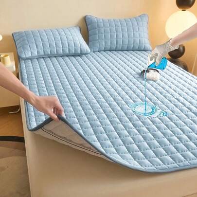 1pc Quilted Waterproof Mattress Pad (Without Pillow Case And Pillow), Thin Mattress Topper, Suitable For Single Or Double Bed, Soft & Comfortable Solid Color Bedding Mattress Cover, Light Blue, For Home Bedroom, Hotel, Nursing Home, Waterproof & Leak-Proof