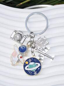 宇航员和火箭钥匙扣套装，锌合金太空主题钥匙扣，带行星和宇航员吊坠，时尚金属钥匙扣，适合天文爱好者，可作包包挂饰