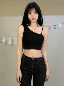 Crop Top Leher Asimetris Polos Kasual Hitam untuk Musim Panas - Hitam - View 5