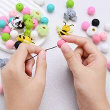 18颗动物硅胶珠套装，彩色动物造型毛绒大孔珠，适合DIY、手链、项链和各种手工项目，情人节礼物珠宝制作珠子 - 彩色 - 查看 3