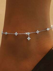 1pc Women's Fashion Shiny Four-Leaf Flower Anklet, Waterproof Stainless Steel Chain With Copper Flower Pendant, Suitable For Daily Wear, Parties And Beach Activities - Silver - View 2