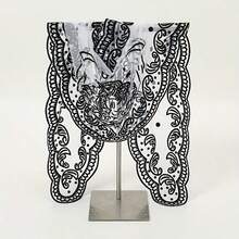 1 Lace Triangle Scarf - White Background Black Floral Embroidered Veil, Vintage Tulle Church Style Veil For Wedding, Outdoor Occasion, Machine Washable, Hair Trim Bandana, Wedding Accessories, Classic Elegance, Mature Aesthetics, Fine Embroidery, Non-Stretch Fabric, Formal Occasion, Delicate Embroidery, Dignified Fashion - trắng - Xem 3