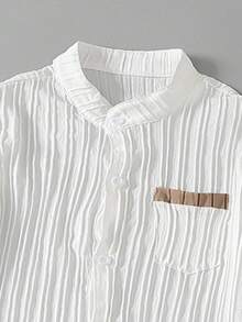 2 件套男童夏季短袖衬衫和条纹裤套装，休闲度假装