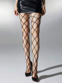 1 Pair Women's Double Line Diamond Grid Pattern Stockings, Stylish Geometric Fishnet Design, Slim Fit Versatile Mesh Socks For Daily Wear, Dates And Personal Style - Black - View 3