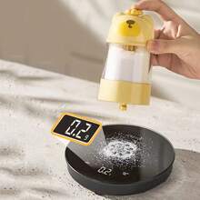 1pc Bear Shaped Adjustable Salt Dispenser, Airtight Seasoning Container, Kitchen Spice Jar - Multicolor - View 3