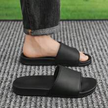 1 Pair Men's Summer Flip Flops, Flat, Non-Slip, Bathroom & Casual Slippers - Black - View 3