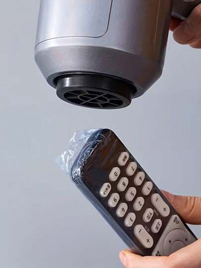 50pcs Remote Control Dust Covers, Remote Control Dust Covers, Remote Control Protective Cases, Remote Control Dust Bags, Remote Control Dust Outer Layers, Remote Control Dust Sleeves. (For Use With A Hair Dryer.)