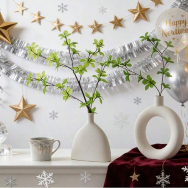 1pc Triangular White Plastic Vase, A Decorative Ornament For Arranging Artificial And Dried Flowers, Suitable For Living Room Home Decor As Well As Festive Decorations For New Year, Valentine's Day And Middle Eastern Festivals.