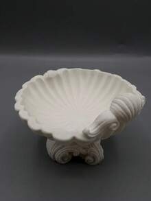 1个3D打印贝壳形首饰托盘，线条优雅流畅，饰以海洋元素，经典柔和的设计可完美收纳您的戒指、耳环和小饰品，为您的梳妆台增添一抹海岸风情。 - 彩色 - 查看 5