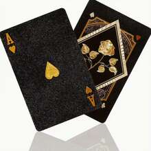 黑金玫瑰扑克牌 | 大号雾面字母，防水柔韧扑克牌，带盒，酷炫设计，是节日派对、游戏、礼品和庆祝活动的完美之选。黑色扑克牌，高品质塑料搭配黑金玫瑰设计 | 成人娱乐，镀金设计牌组，活动组织者，活动策划者，生日礼物，情人节礼物，复活节礼物 [混合发货] - 彩色 - 查看 3
