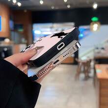 猫の足跡柄の携帯ケース  12 13 14 15 Pro  14 Plus  15 16 Pro Max  17  17 Pro  17 Pro Max および  17 Air に対応 TPU 素材で作られており、滑り止めと落下防止機能があります クラシックなストレートエッジと少しつや消しの感触 自分、家族、友人、恋人、ボーイフレンドへのプレゼントに最適です - ブラック - チェックする 5