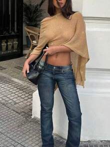 2026春夏新款女士卡其色沙滩披肩针织罩衫，不对称垂坠设计，适合露肩造型，披肩可自然滑落/宽松遮盖肩膀，休闲罗纹针织面料透气亲肤，适合春夏海滩度假、咖啡馆休闲、与朋友野餐，将轻松氛围与季节适应性完美结合，打造百搭风格。 - 卡其色 - 查看 6