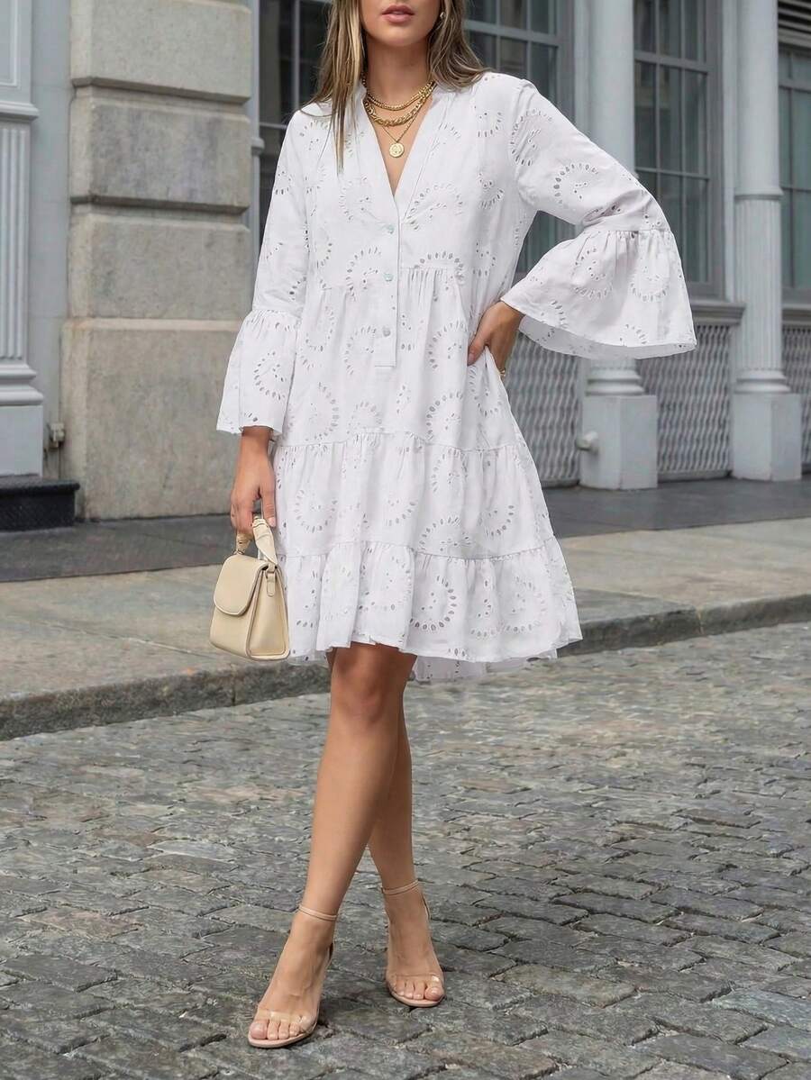Women's White Eyelet Embroidered Tiered Dress - Ruffle Sleeve V-Neck Smock Mini Dress Soho Minimalist Aesthetic - trắng - Xem 1