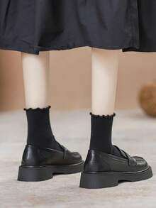 Spetsiga tå djupa V-klackade pumps, tjocka klackar med rosett, mångsidiga damskor, modeläderskor - Svart - Visa 4