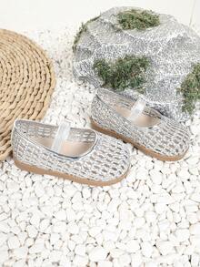 1 Pair Girls Casual Hollow Out Flat Princess Shoes, Suitable For Summer - Silver - View 4