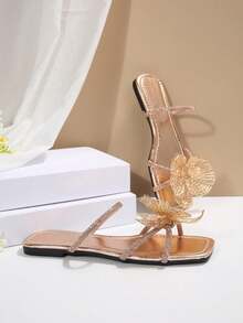 Dép lê họa tiết hoa, dép xăng đan thời trang nữ dành cho hoạt động ngoài trời, thích hợp cho hẹn hò, mua sắm, tụ họp, tiệc tùng, tiệc chiêu đãi, đi chơi hàng ngày và thư giãn tại nhà. - Hoa hồng vàng - Xem 5