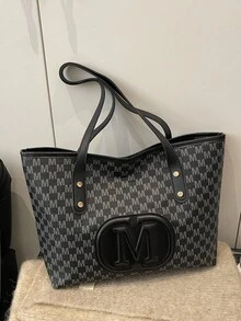 大容量字母印花手提包，绗缝单肩包，女士通勤包 - 黑色 - 查看 11