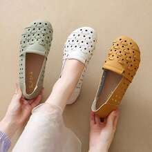 2025 Primavera Verano Nuevas Zapatillas de Suela Suave Hueca para Abuela, Zapatillas Casuales para Mamá, Zapatos Planos, Mocasines - Blanco - Ver 5