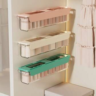 1个塑料壁挂式收纳盒，多功能抽屉式内衣袜子收纳盒，免打孔壁挂设计，可调节隔板，适用于卧室、衣柜、厨房、浴室、宿舍等场所收纳，可存放内衣、袜子、电线、领带和小物件，是房间装饰和衣柜整理的必备品。