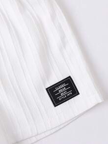 两件套夏季纯色圆领半开襟短袖T恤搭配字母贴布短裤，轻便透气，适合户外活动和日常穿着，男童服装 - 白色 - 查看 4