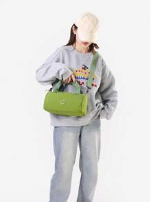 1个简约纯色时尚小型多功能斜挎收纳包，小容量健身包，女士百搭单肩包，轻巧柔软迷你健身包