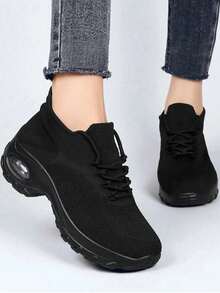 Women's Sports Shoes, Lightweight, Soft Soled, Breathable, Outdoor Versatile Women's Shoes - All Black - View 3