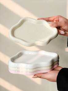 1个INS风可爱云朵造型陶瓷盘，高品质餐具，适合盛放早餐、甜点、水果 - 彩色 - 查看 7