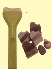 10件套化妆刷套装包含2支密实柔软的粉底刷、6个小巧的化妆海绵和2个散粉扑。专业粉底刷，适用于液体和膏状产品。