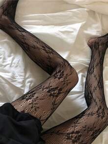 جوارب نسائية سوداء من الشبك المزخرف بالورود، عصرية، جذابة، رجعية، مخففة للوزن، خفيفة الوزن، مناسبة لجميع الفصول، مثالية للارتداء اليومي - متعدد الألوان - مشاهدة 3