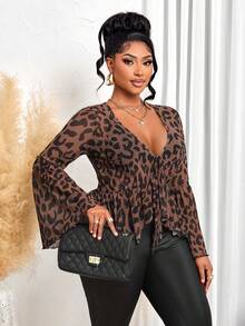 BIUBIU 大码女式常规长度豹纹深V领修身上衣，饰有褶皱和打结细节，春季款 - 棕色 - 查看 4