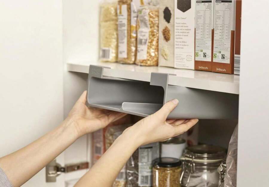 Joseph Joseph CupboardStore Under Shelf Storage Plastic Wrap, Film, Foil And Bag Space Saving Cabinet Organizer - 白色 - 查看 1