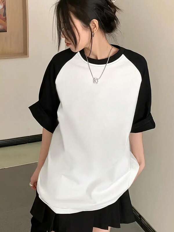 Spring/Summer Casual Black & White Contrast Raglan Sleeve Loose Comfortable Daily Street Wear Women Graphic T-Shirt
