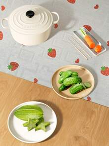 1 rolka nieprzylepnej wykładziny do szafek, wzór czerwonej truskawki, mata do szuflady, antypoślizgowa podkładka do lodówki, wodoodporna i olejoodporna mata do lodówki EVA, przezroczysta wykładzina do szafek z nadrukiem owoców, podkładka na stół, wiosenno-letnie propozycje, prezenty dla druhen, wystrój pokoju, sypialni, na plażę, podróże, dla mężczyzn, dla kobiet, wakacje, dzień kobiet, niezbędne akcesoria podróżne, upominki ślubne, Y2K, sypialnia, akcesoria samochodowe dla kobiet, wystrój kuchni - truskawka - Zobacz 5