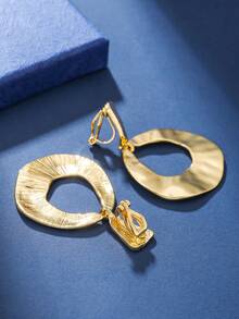 1Pair Retro Geometric Asymmetrical Clip On Earrings Round Hollow Metal Smooth Pendant Ear Clips For Women Party Jewelry Gifts - Clip - View 4
