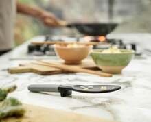 Joseph Joseph Elevate Fusion Rice Spoon With Integrated Tool Rest - 白色 - 查看 2