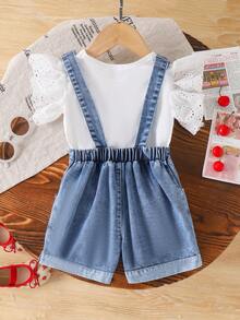 Conjunto de 2 piezas de pantalones cortos de mezclilla con bordado de cereza minimalista dulce y blusa de cuello redondo con bordado hueco y mangas con volantes, para verano - Beis - Ver 3