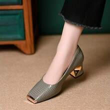 Women Pumps - Black - View 3