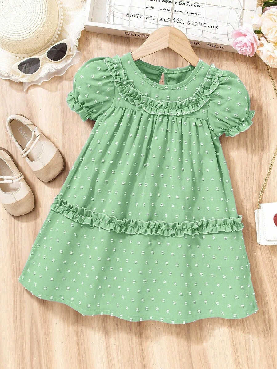 Young Girl Vintage French Ruffled Short Sleeve Pink Dress - Children's Gentle Style Casual Everyday Essential. Vintage Ruffle And Frill Details Design, Showcasing A Soft Vibe, Simple Ditsy Floral Accents Present A Graceful Girlish Look, A Classic Choice For Daily Wear Or Spring/Autumn Outings. Suitable For Girls Aged 4-7, Spring/Summer. - Green - View 1