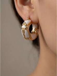 Vintage French Style Gold Hoop Earrings For Women - Everyday Luxury Minimalist Chunky Hoops, Fall Winter Fashion Jewelry Gift - White - View 6