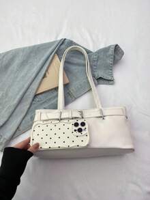 1个复古大容量手提包，通勤超大腋下包，时尚摩托车手提包，PU纯色油蜡皮革，带肩带装饰，拉链封口，女士单肩包，适合工作、大学生背包、短途旅行、度假、购物、商务等场合，日常使用皆宜。 - 白色 - 查看 10