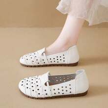 2025 Primavera Verano Nuevas Zapatillas de Suela Suave Hueca para Abuela, Zapatillas Casuales para Mamá, Zapatos Planos, Mocasines - Blanco - Ver 2