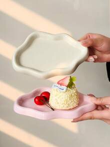 1个INS风可爱云朵造型陶瓷盘，高品质餐具，适合盛放早餐、甜点、水果 - 彩色 - 查看 3