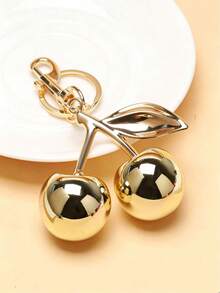 1个女士合金樱桃造型时尚钥匙扣，逼真水果吊坠，包包挂饰，钱包挂件，樱桃钥匙扣 - 金色 - 查看 2