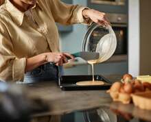 Joseph Joseph Duo Silicone Spatula Ergonomically Shaped, Heat-Resistant Silicone Head, Perfect For Mixing Bowls &Amp; Non-Stick Cookware, Opal - MàuA - Xem 2