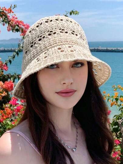 1顶女士春夏纯色编织草帽，镂空透气遮阳帽，简约时尚沙滩防晒帽，适合沙滩活动