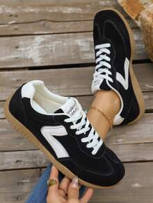 女士轻便跑步鞋 - 系带设计，多功能平底，透气面料和人造革材质 - 黑色 - 查看 1