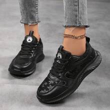 Spring/Autumn New Rose Graphic Thick Sole Casual Shoes, Lightweight Shock-Absorbing Soft Bottom Running Shoes, Women Casual Flat Shoes, Daily Wear Black Cloth Shoes - Black - View 13