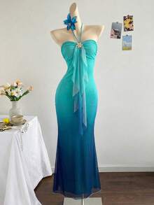 Lysee 女士夏季渐变色吊带长裙，从绿松石色到蓝色的渐变网纱无袖修身连衣裙，饰有金属细节，适合度假沙滩派对、夏季优雅派对、海滩婚礼宾客等场合，是外出度假、闪亮女士装扮的理想之选。 - 綠松石色 - 查看 4