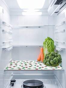 1 rolka nieprzylepnej wykładziny do szafek, wzór czerwonej truskawki, mata do szuflady, antypoślizgowa podkładka do lodówki, wodoodporna i olejoodporna mata do lodówki EVA, przezroczysta wykładzina do szafek z nadrukiem owoców, podkładka na stół, wiosenno-letnie propozycje, prezenty dla druhen, wystrój pokoju, sypialni, na plażę, podróże, dla mężczyzn, dla kobiet, wakacje, dzień kobiet, niezbędne akcesoria podróżne, upominki ślubne, Y2K, sypialnia, akcesoria samochodowe dla kobiet, wystrój kuchni - truskawka - Zobacz 23